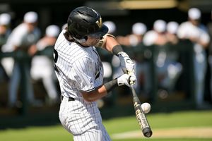 Image post by @carlymacklerphoto on Instagram