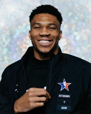 Image post by @giannis_an34 on Instagram