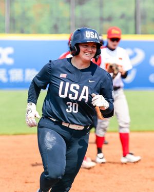 Image post by @USASoftballWNT on Twitter/X