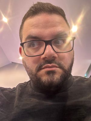 Image post by @CouRageJD on Twitter
