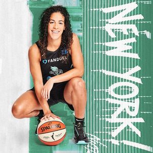 Image post by @nyliberty on Facebook