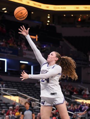 Image post by @uw_wbb on Instagram