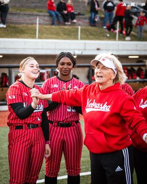 Image post by @HuskerSoftball on Twitter