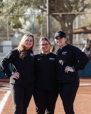 Image post by @ekusoftball on Instagram