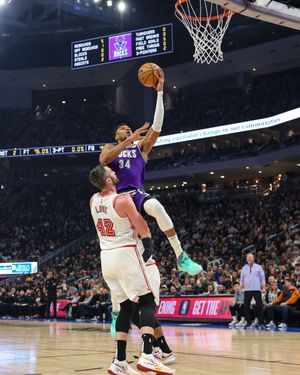 Image post by @Giannis_An34 on Twitter