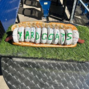 Image post by @hartfordyardgoats on Instagram