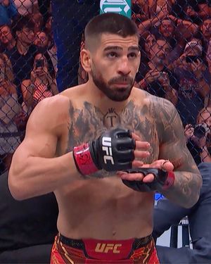 Image post by @ufcespanol on Instagram
