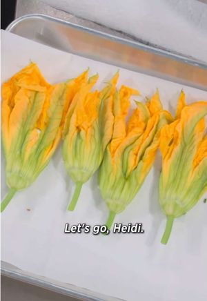 Video post by @foodclubfox on TikTok