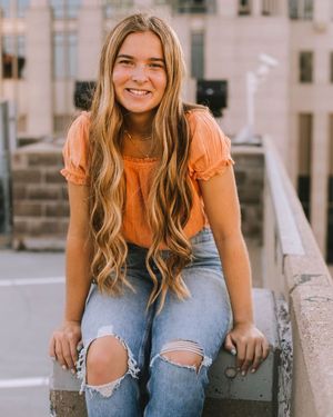 Image post by @sydneyhosick on Instagram