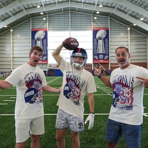 Image post by @elimanning on Instagram