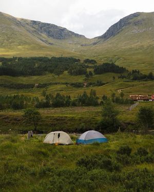 Image post by @meg.lahatte on Instagram