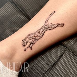 Image post by @christina.lineartattoo on Instagram