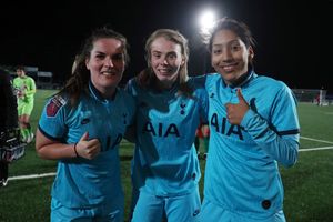 Image post by @SpursWomen on Facebook