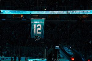 Image post by @SanJoseSharks on Twitter