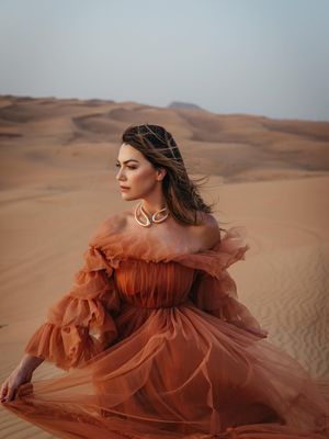 Image post by @alineoliveiracouture on Instagram