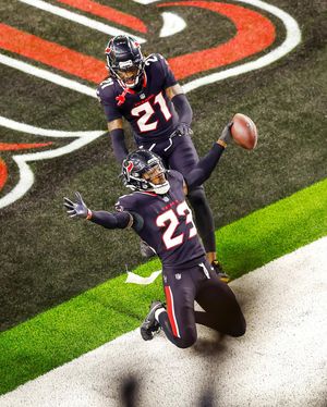 Image post by @loganrielyphoto on Instagram