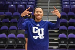 Image post by @converse_wbb on Instagram