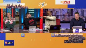 Image post by @gmfb on Twitter