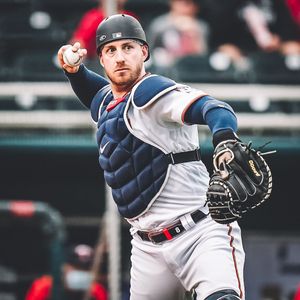 Image post by @twins on Instagram