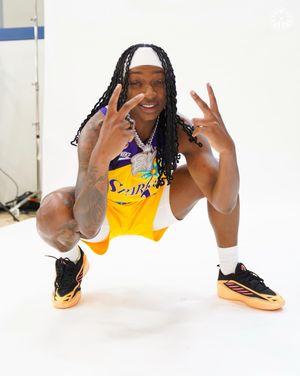 Image post by @la_sparks on Instagram