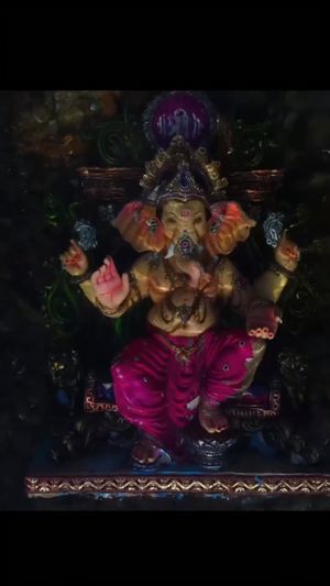 Video post by @vinmakhar on Instagram