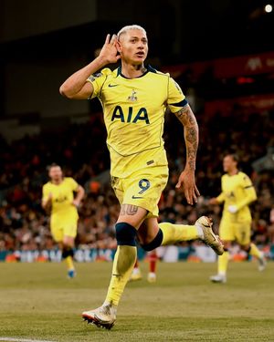 Image post by @TottenhamHotspur on Facebook