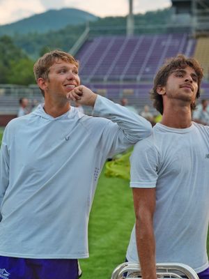 Image post by @carolinacrown on Instagram