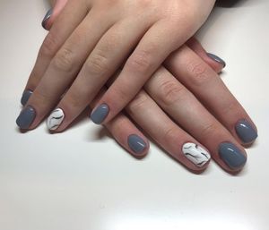 Image post by @nestanails on Instagram