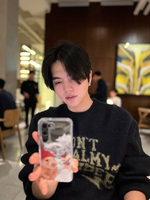 Image post by @taewooet on Instagram