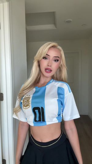 Video post by @kiingpaulina on TikTok