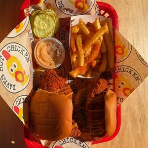 Image post by @daveshotchicken on Instagram