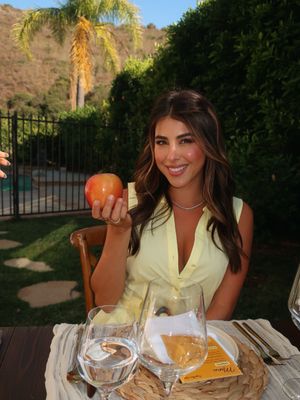 Image post by @daniellamonet on Instagram