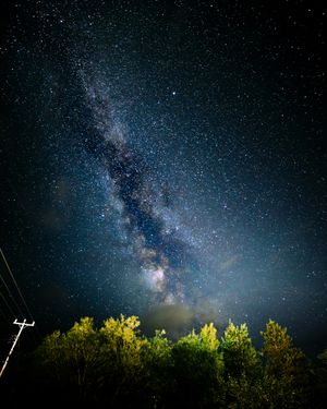 Image post by @coltonnhall on Instagram