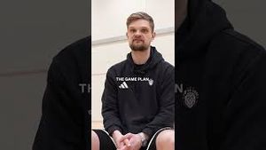 Video post by @ldnlions on YouTube