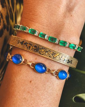 Image post by @maejeanvintage on Instagram