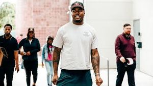 Video post by @49ers on YouTube