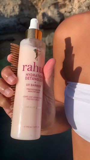 Video post by @RahuaBeauty on Facebook