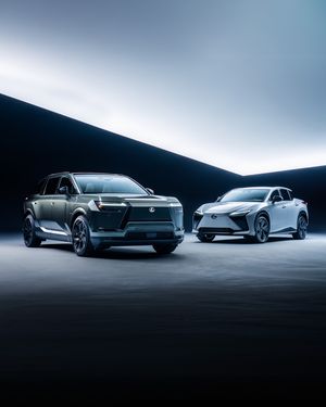 Image post by @discoverlexus on Instagram