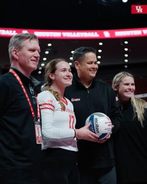 Image post by @uhcougarvb on Instagram