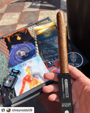 Image post by @cigarmedics on Instagram