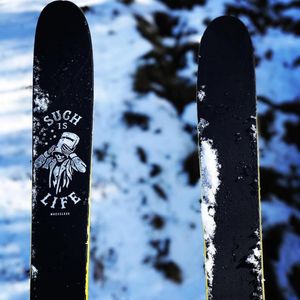 Image post by @j_skis on Instagram