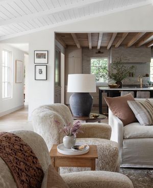 Image post by @shoppeamberinteriors on Instagram