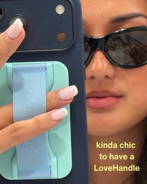 Image post by @lovehandle on Instagram
