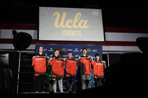 Image post by @UCLAEsports on Twitter