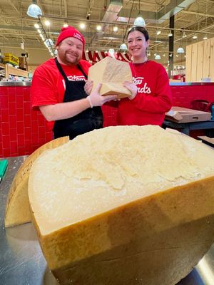 Image post by @stewleonards on Instagram