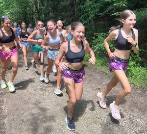 Image post by @chicknlegsrunning on Instagram