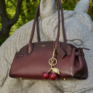 Image post by @dillards on Instagram