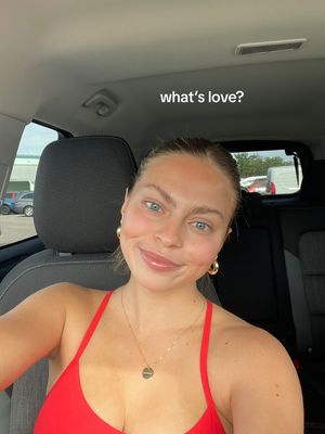 Video post by @cass.spinelli on TikTok