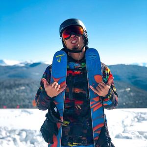 Image post by @j_skis on Instagram