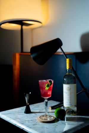 Image post by @beautifulbooze on Twitter